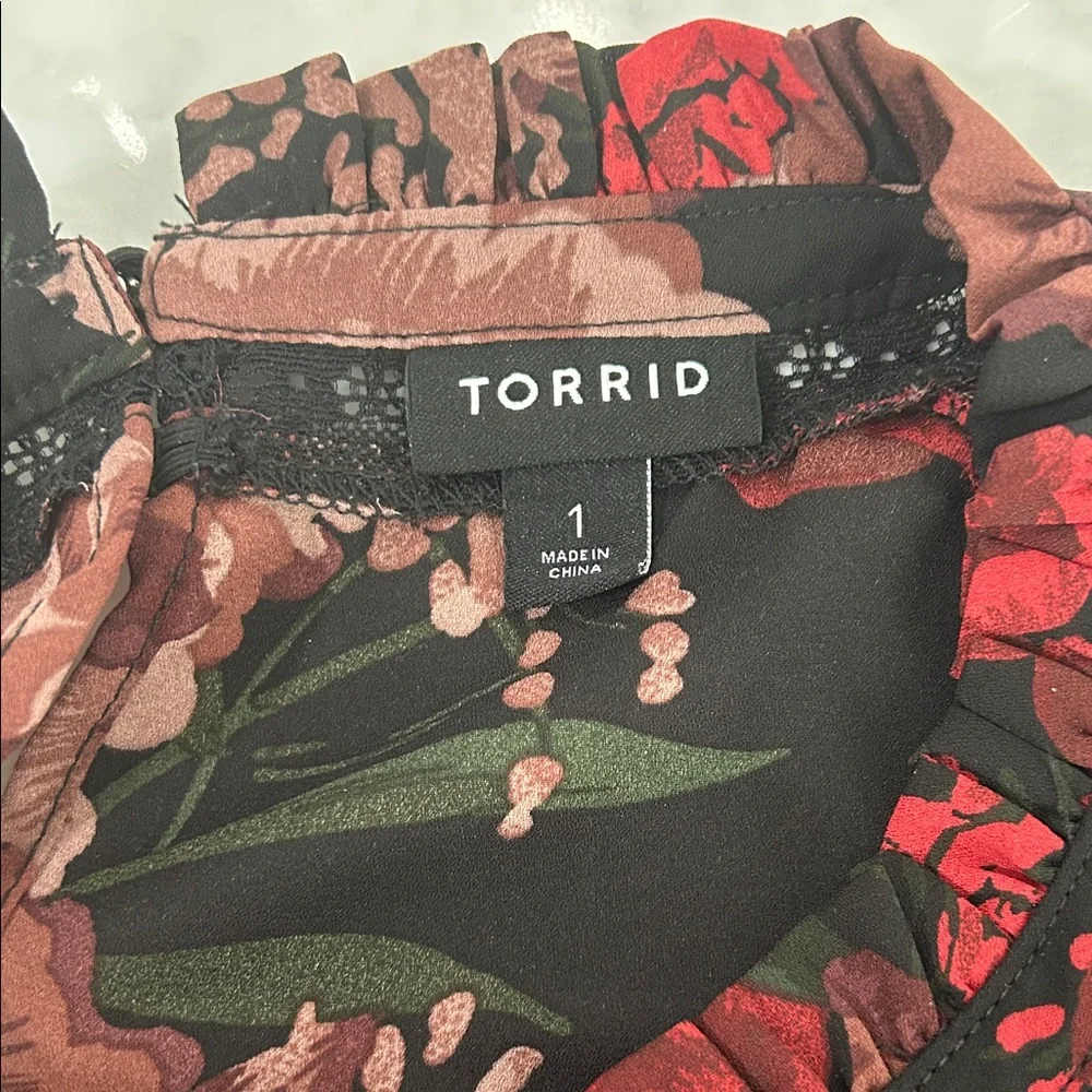 Torrid Black and Red Floral Blouse - Picture 4 of 4